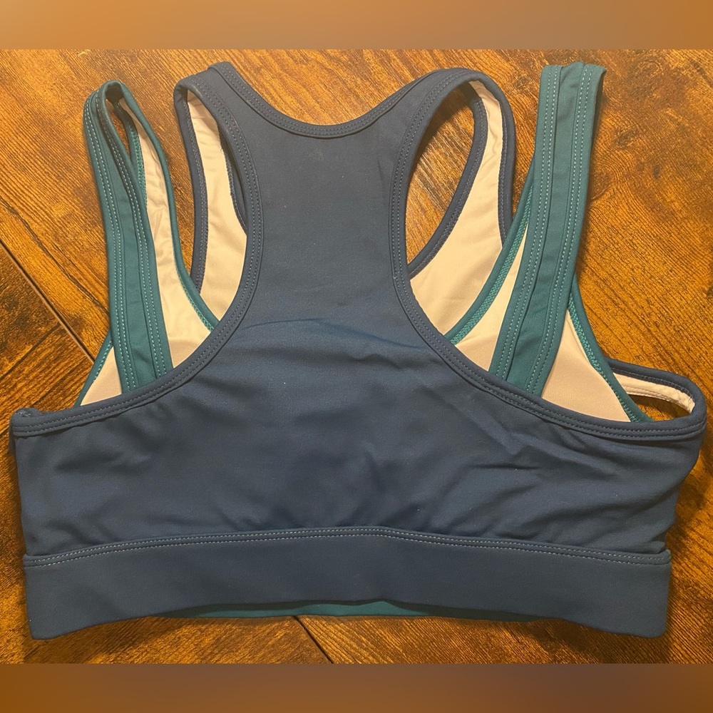 Sports bra - Picture 2 of 3